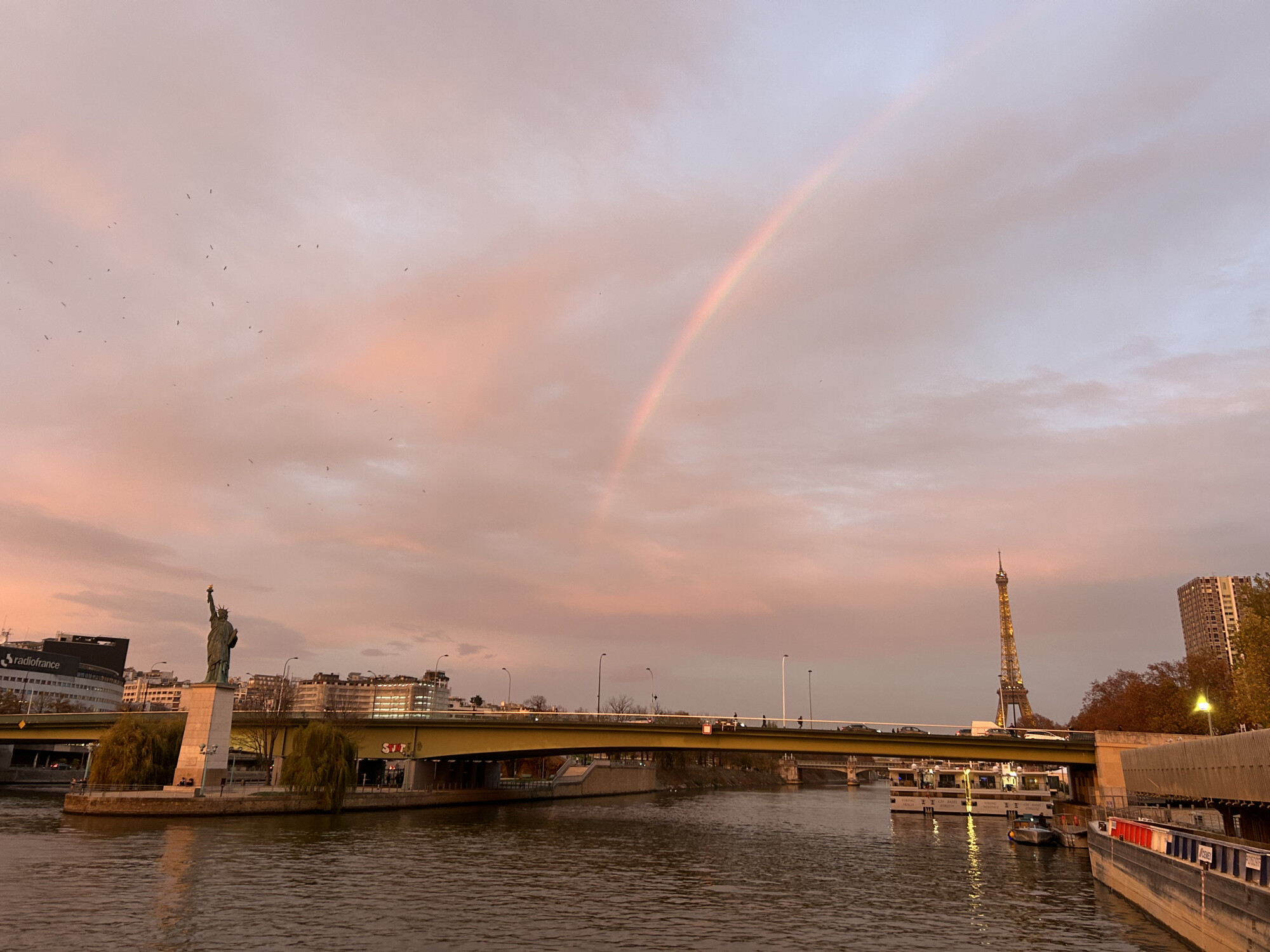 Quai Liberté vue Tour Eiffel