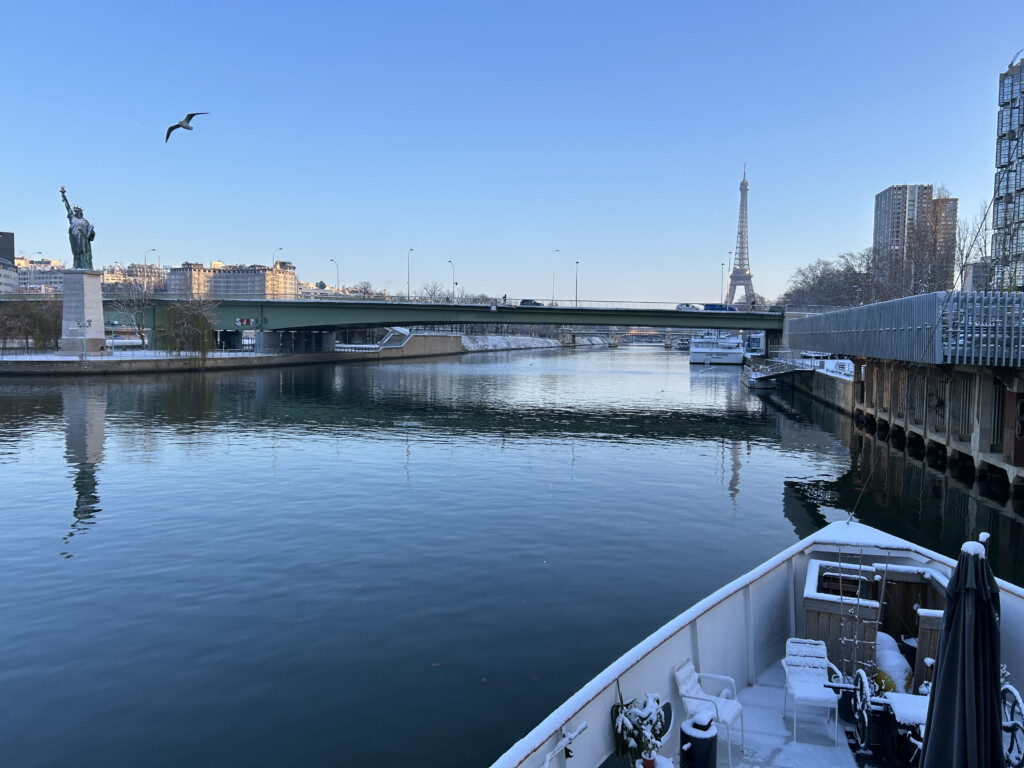 Péniche vue Tour Eiffel